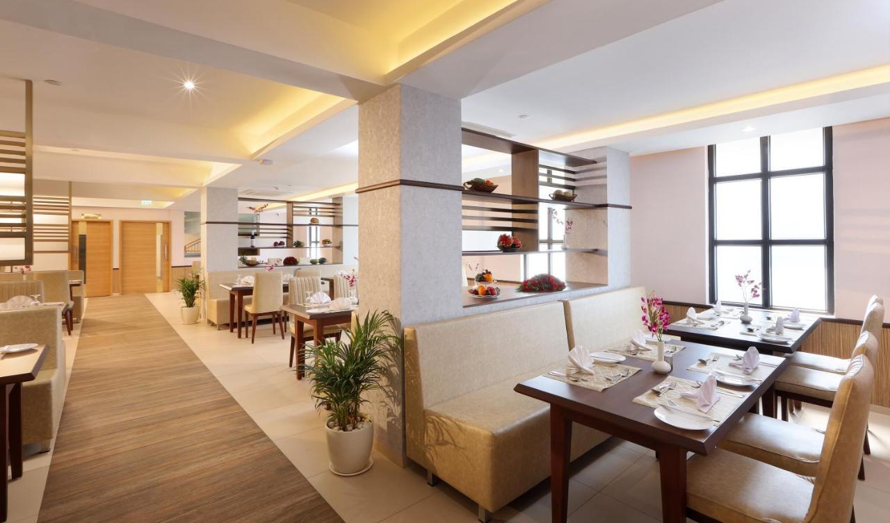 Flora Charishma Residency Aluva Hotel Kochi Eksteriør billede